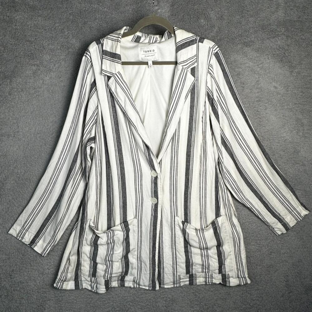 Torrid Size 3 Linen Blend Jacket Gray White Vertical Stripe 2 Button Lined Soft